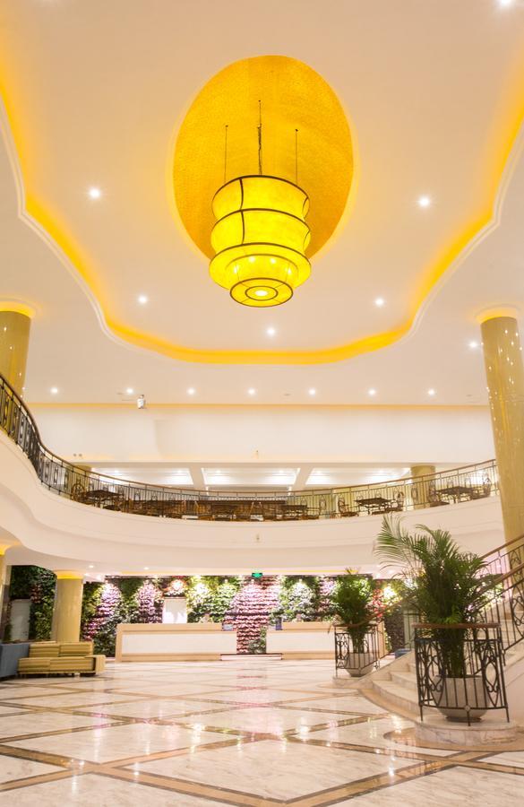 Sanya Resort Golden Palm Exterior photo