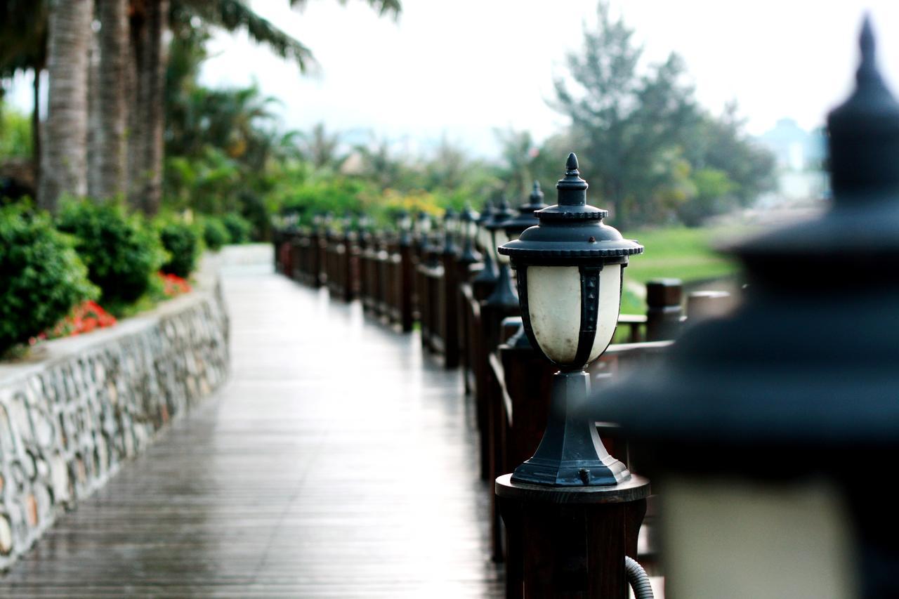Sanya Resort Golden Palm Exterior photo