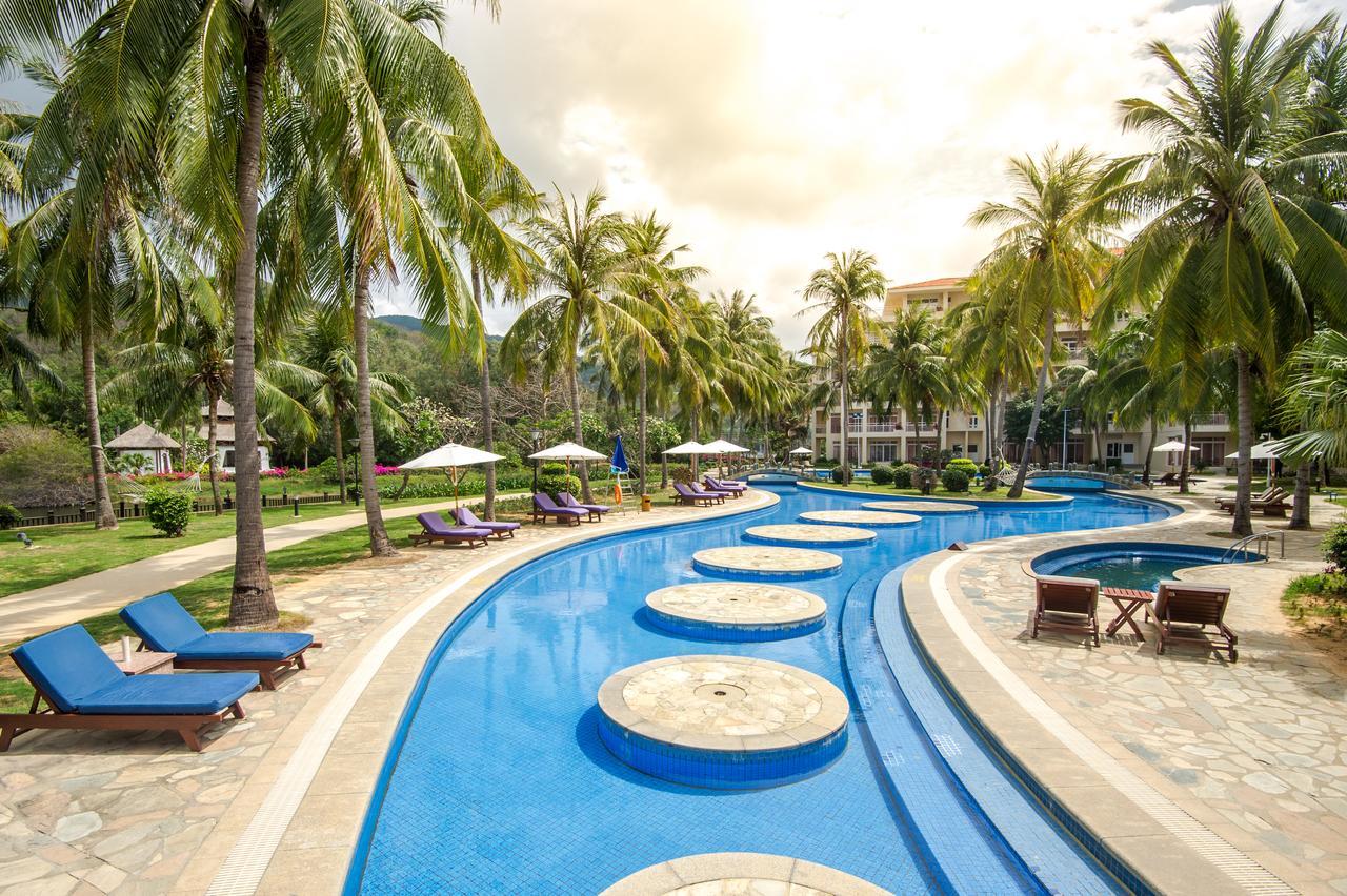 Sanya Resort Golden Palm Exterior photo